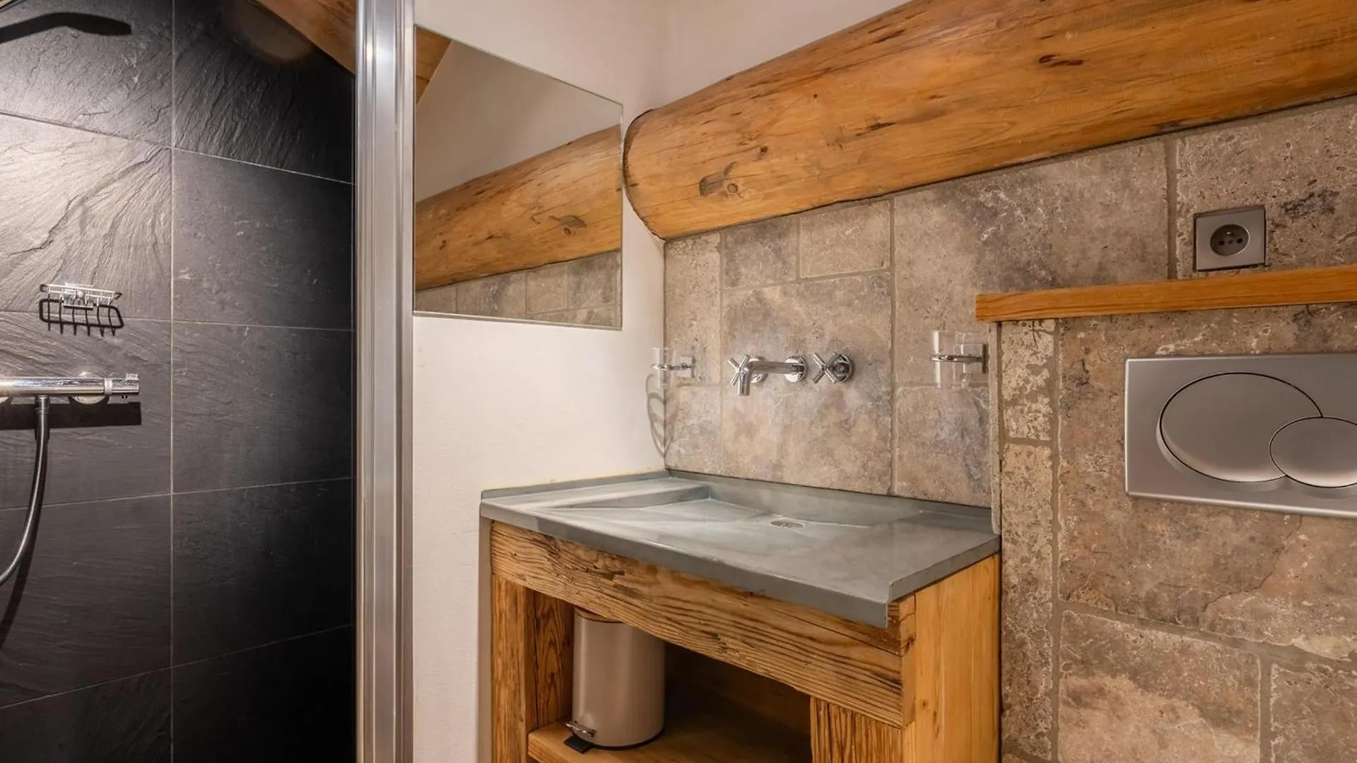 Chalet Traditionnel 5 Chambres, 10 Pers, Parking, Terrasse, Proche La Balme - Fr-1-459-210 라클루자 0*,  프랑스